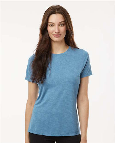 ANETIK WSBRZS0 Women's Breeze Tech T-Shirt - Bahama Heathered - model front