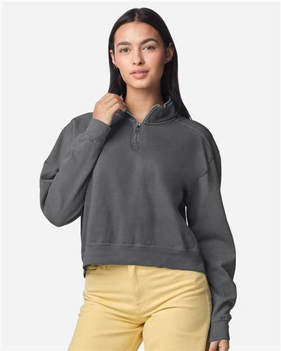Comfort Colors 1580L Women's Garment-Dyed Mid-Length Quarter-Zip Sweatshirt - Pepper - model front