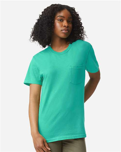 Comfort Colors 6030 Unisex Garment-Dyed Heavyweight Pocket T-Shirt - Island Green - model front