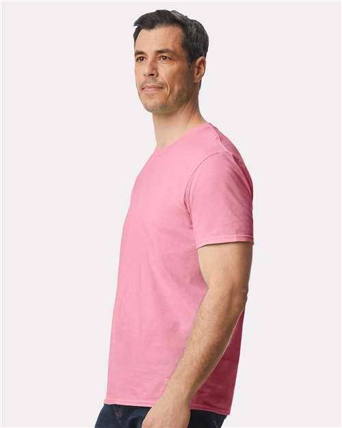 Gildan 980 Unisex Softstyle Lightweight T-Shirt - Charity Pink - model side