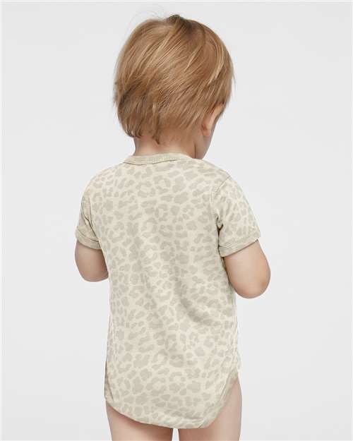 Rabbit Skins 4424 Infant Fine Jersey Bodysuit - Natural Leopard - model back