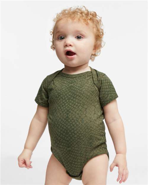 Rabbit Skins 4424 Infant Fine Jersey Bodysuit - Green Reptile - model front