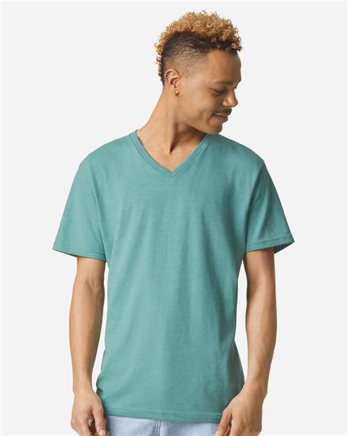 American Apparel 2006CVC Unisex CVC V-Neck Tee - Heather Arctic - model front