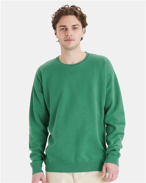 Hanes GDH400 Unisex Garment-Dyed Crewneck Sweatshirt - Rich Green Grass - model front