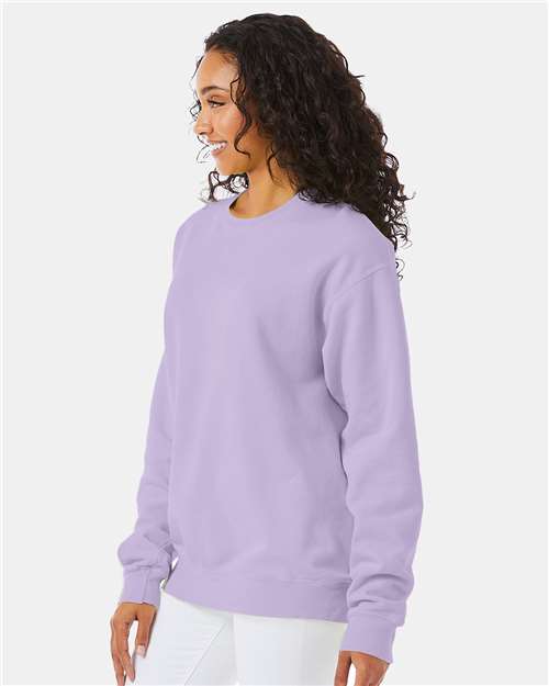 Hanes GDH400 Unisex Garment-Dyed Crewneck Sweatshirt - Future Lavender - model side