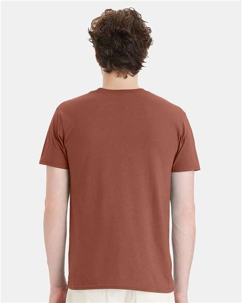 Hanes 4980 Perfect-T T-Shirt - Canyon Rock Brown - model back
