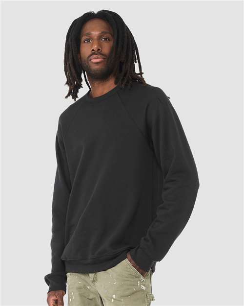 BELLA + CANVAS 3901 Unisex Sponge Fleece Raglan Crewneck Sweatshirt - Vintage Black - model side