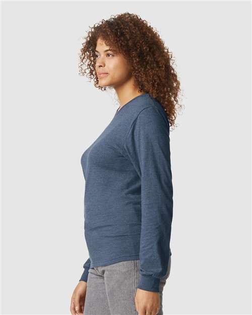 Gildan 64440CVC Unisex Softstyle CVC Long Sleeve T-Shirt - Navy Mist - model side