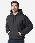 Gildan 18500 Heavy Blend Hooded Sweatshirt - Fan Charcoal Heather - model front