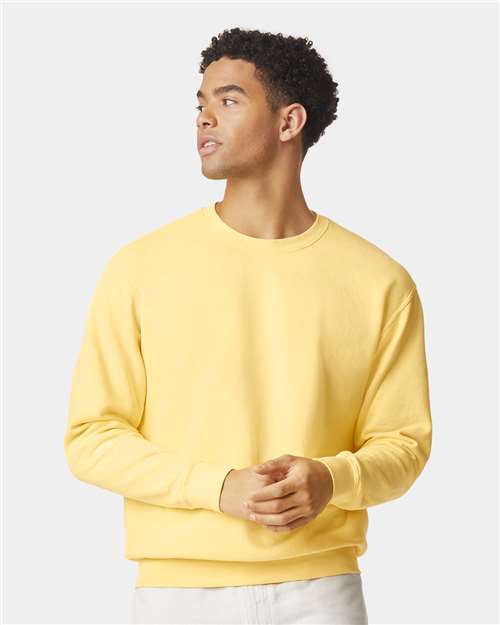 Comfort Colors 1466 Unisex Garment-Dyed Lightweight Crewneck Sweatshirt - Butter - model front