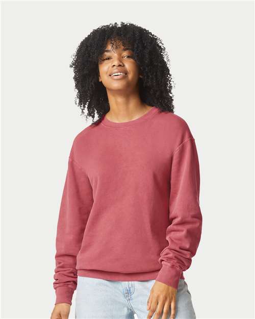 Comfort Colors 1466 Unisex Garment-Dyed Lightweight Crewneck Sweatshirt - Crimson - model front