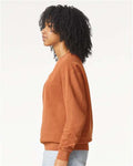Comfort Colors 1466 Unisex Garment-Dyed Lightweight Crewneck Sweatshirt - Yam - model side