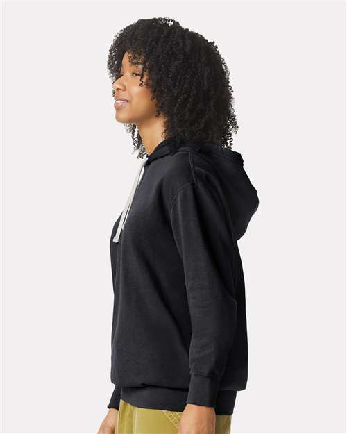 Comfort Colors 1467 Unisex Garment-Dyed Lightweight Hooded Sweatshirt - Black - model side