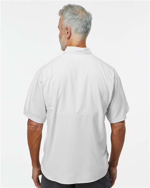 Paragon 700 Men's Hatteras Performance Short Sleeve Fishing Shirt - Aluminum - model back