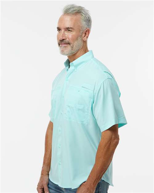 Paragon 700 Men's Hatteras Performance Short Sleeve Fishing Shirt - Aqua Blue - model side