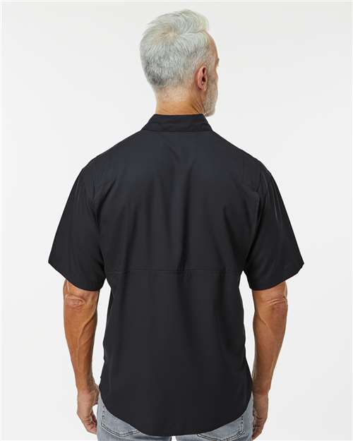 Paragon 700 Men's Hatteras Performance Short Sleeve Fishing Shirt - Black - model back