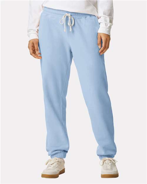 Comfort Colors 1469 Unisex Garment-Dyed Lightweight Sweatpants - Hydrangea - model front