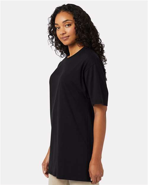 Hanes 5280T Unisex Essential-T Tall T-Shirt - Black - model side