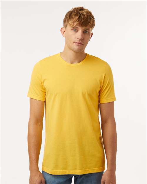 Tultex 602CVC Unisex Combed CVC T-Shirt - Heather Gold - model front