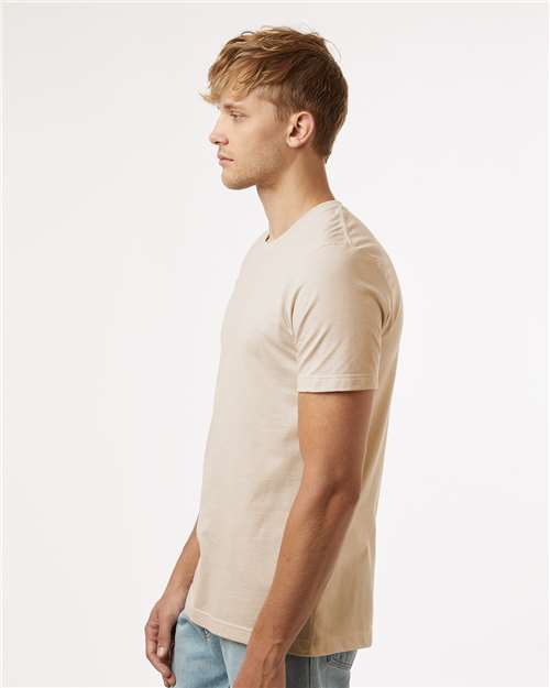 Tultex 602CVC Unisex Combed CVC T-Shirt - Heather Cream - model side