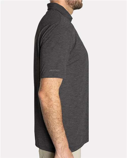 ANETIK MPLPRS0 Men's Low Pro Tech Polo - Charcoal Heathered - model side