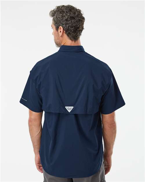 Columbia 212464 Men's PFG Bahama II Short Sleeve Shirt - Collegiate Navy - model back