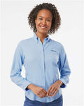 Columbia 212465 Women's PFG Tamiami II Shirt - Sail - model front