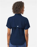 Columbia 212466 Women's PFG Tamiami II Short Sleeve Shirt - Collegiate Navy - model back