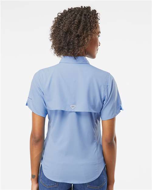 Columbia 212466 Women's PFG Tamiami II Short Sleeve Shirt - White Cap Blue - model back