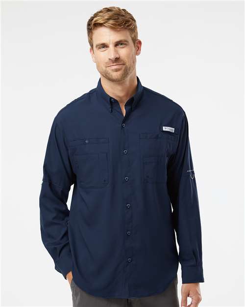 Columbia 212467 Men's PFG Tamiami II Shirt - Collegiate Navy - model front
