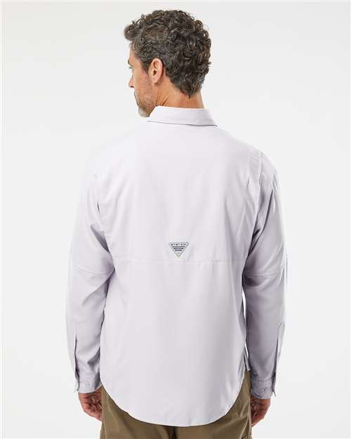 Columbia 212467 Men's PFG Tamiami II Shirt - Cool Grey - model back