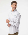 Columbia 212467 Men's PFG Tamiami II Shirt - Cool Grey - model side