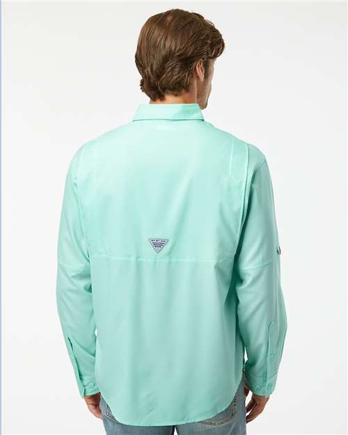 Columbia 212467 Men's PFG Tamiami II Shirt - Gulf Stream - model back