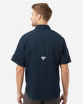 Columbia 212468 Men's PFG Tamiami II Short Sleeve Shirt - Collegiate Navy - model back