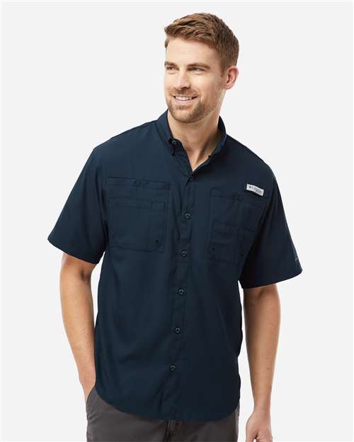 Columbia 212468 Men's PFG Tamiami II Short Sleeve Shirt - Collegiate Navy - model front