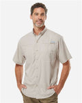 Columbia 212468 Men's PFG Tamiami II Short Sleeve Shirt - Fossil - model front