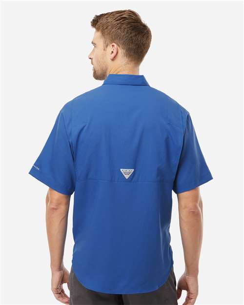 Columbia 212468 Men's PFG Tamiami II Short Sleeve Shirt - Vivid Blue - model back