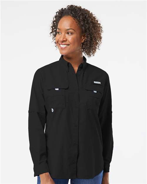 Columbia 212474 Women's PFG Bahama Shirt - Black - model front