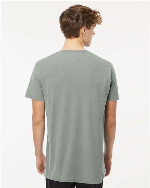 M&O 6500M Unisex Vintage Garment-Dyed T-Shirt - Bay - model back