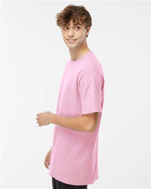 M&O 6500M Unisex Vintage Garment-Dyed T-Shirt - Blossom - model side