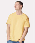 American Apparel 2001 Unisex Fine Jersey Tee - Panna Cotta - model front