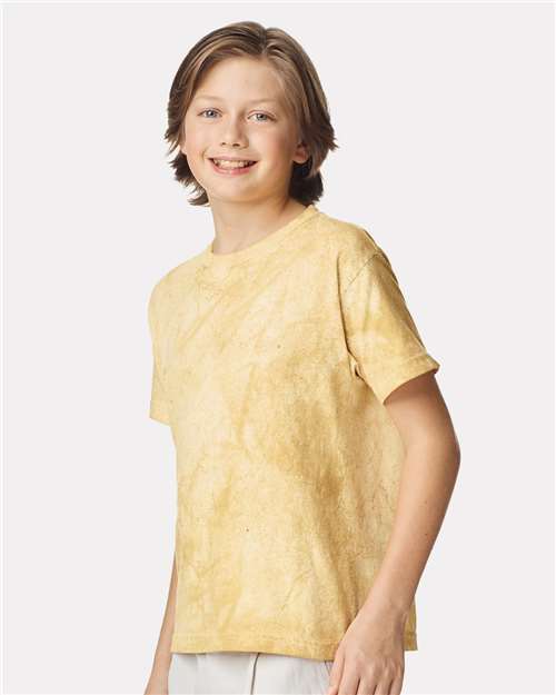 Comfort Colors 1745Y Youth Colorblast Heavyweight T-Shirt - Citrine - model side