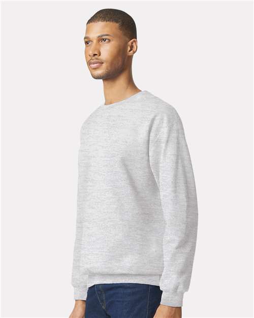 Gildan SF000 Unisex Softstyle Midweight Crewneck Sweatshirt - Ash - model side