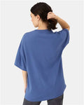 Hanes 5180R Unisex Beefy-T Retro Street T-Shirt - Denim Blue - model back