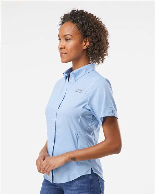 Columbia 212466 Women's PFG Tamiami II Short Sleeve Shirt - Sail - model side