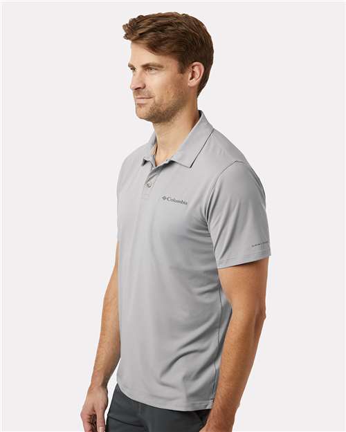 Columbia 211856 Men's Tech Trail Utility Polo - Columbia Grey - model side
