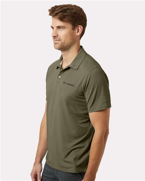 Columbia 211856 Men's Tech Trail Utility Polo - Stone Green - model side