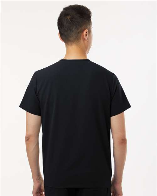 Jaanuu M10001 Men's Holmes Everyday 1-Pocket Scrub V-Neck Top - Black - model back