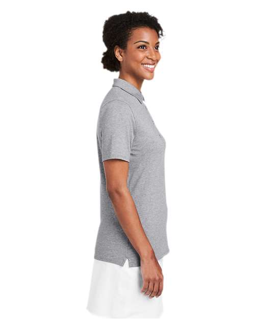 vineyard vines G001189 Women's Edgartown Pique Polo - Barracuda - model side