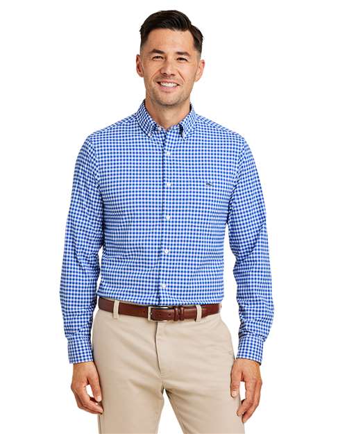 vineyard vines W012060 Men's On-The-Go Nylon Gingham Shirt - Martime Blue - model front